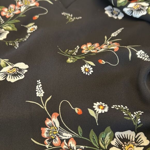 Nine Britton black floral Jacki scallop detailed blouse Size S New - Picture 11 of 11